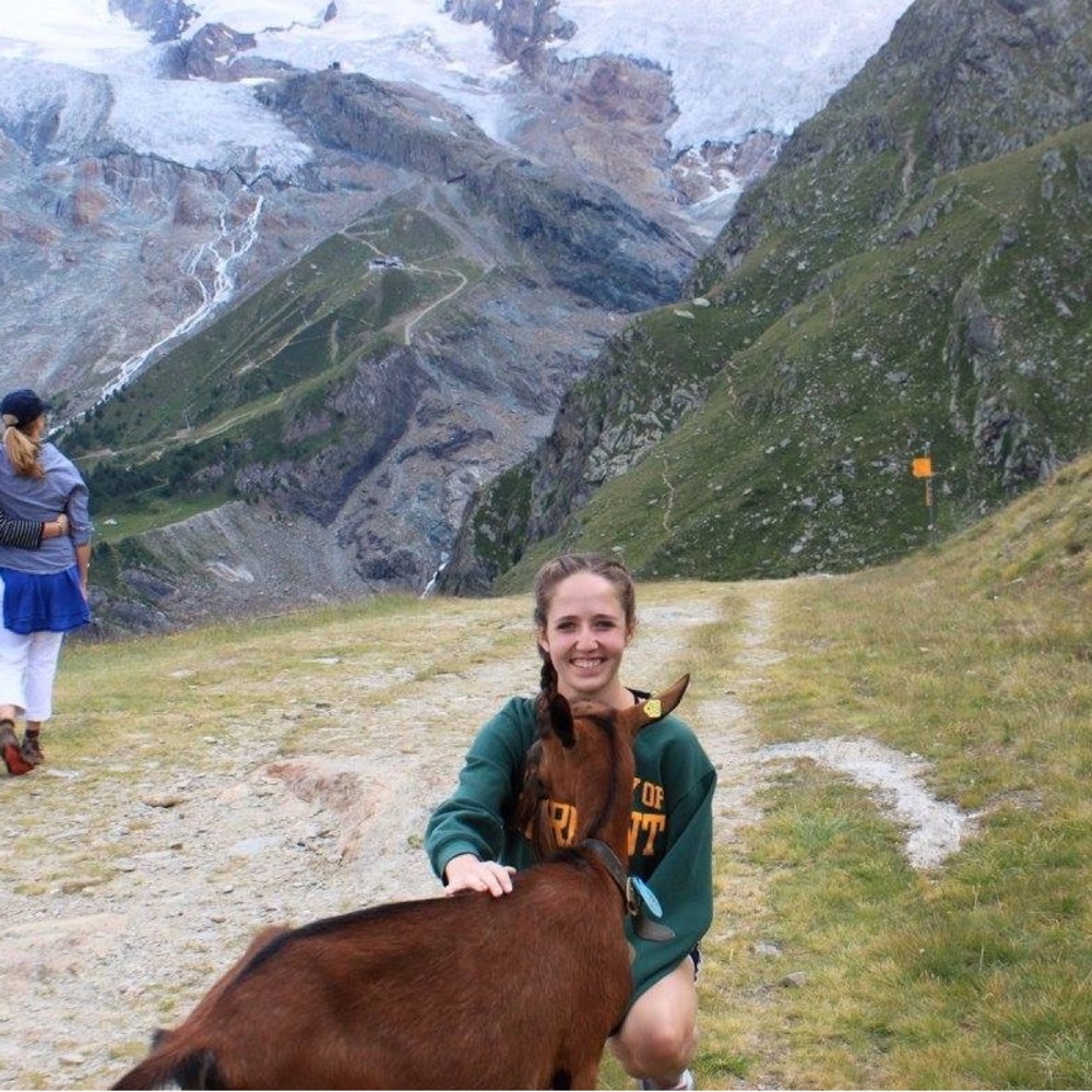 Meet your Posher, Natalie